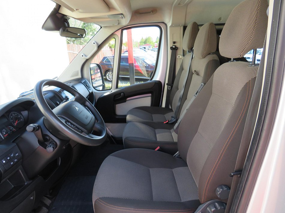Peugeot Boxer 2.0HDi  9míst LUX