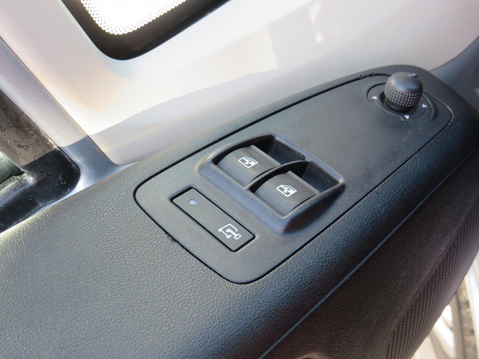 Peugeot Boxer 2.0HDi  9míst LUX
