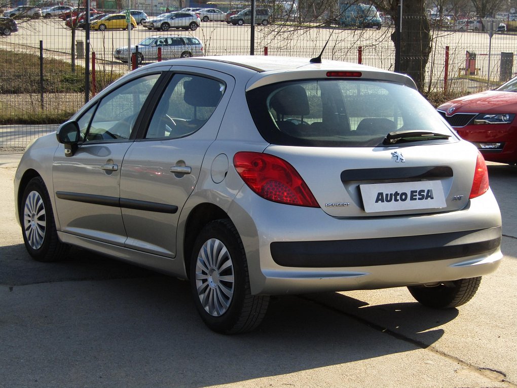 Peugeot 207 1.4i 
