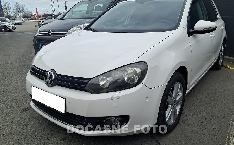 Volkswagen Golf 1.6 TDi 