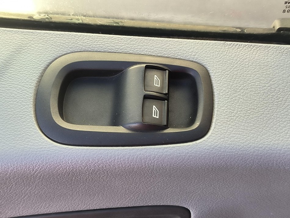 Ford Transit 2.0TDCi Trend L3 7míst