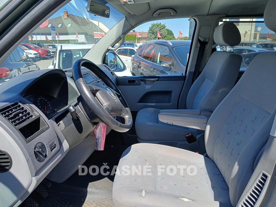 Volkswagen Caravelle 2.5TDi 