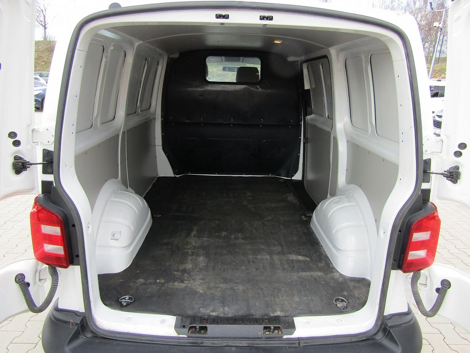Volkswagen Transporter 2.0TDi  L1H1
