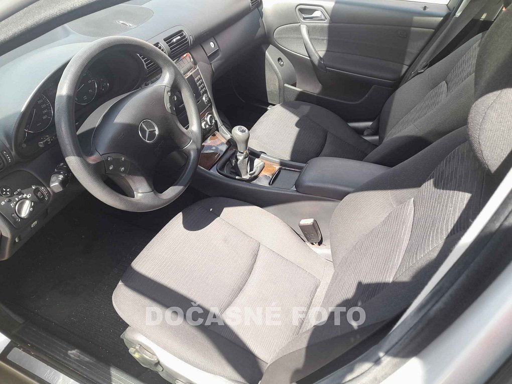 Mercedes-Benz Třída C 1.8 
