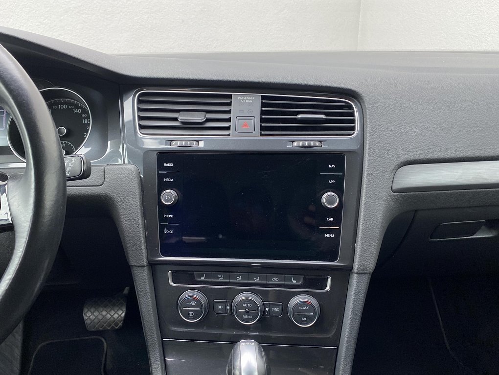 Volkswagen Golf 1.0 TSi Comfortline