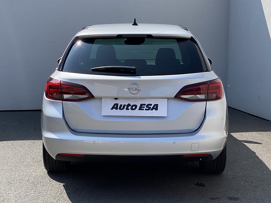 Opel Astra 1.5CDTi Dynamic