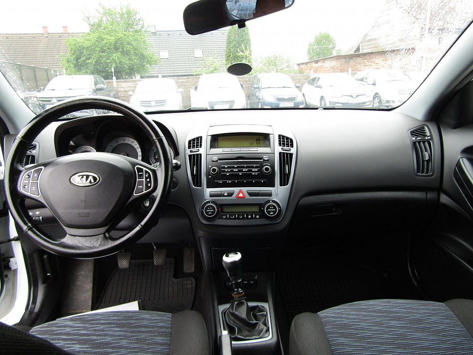 Kia Ceed 1.6 CVVT 
