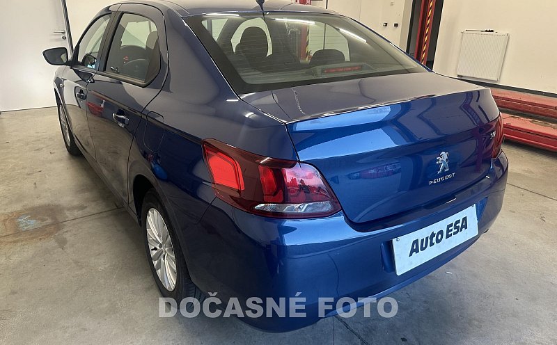 Peugeot 301 1.6 i 