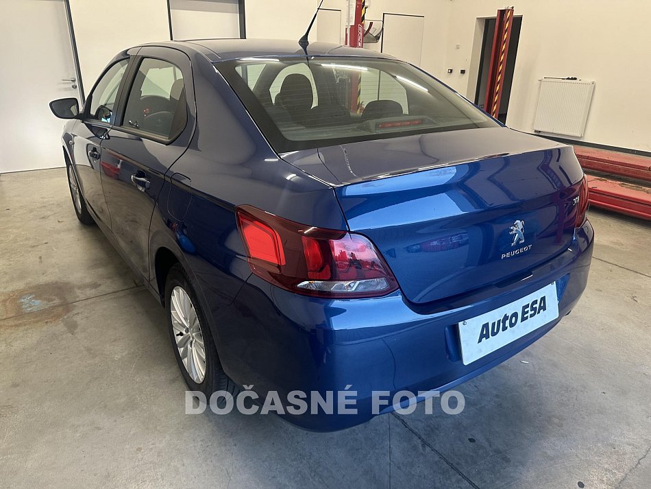 Peugeot 301 1.6 i 
