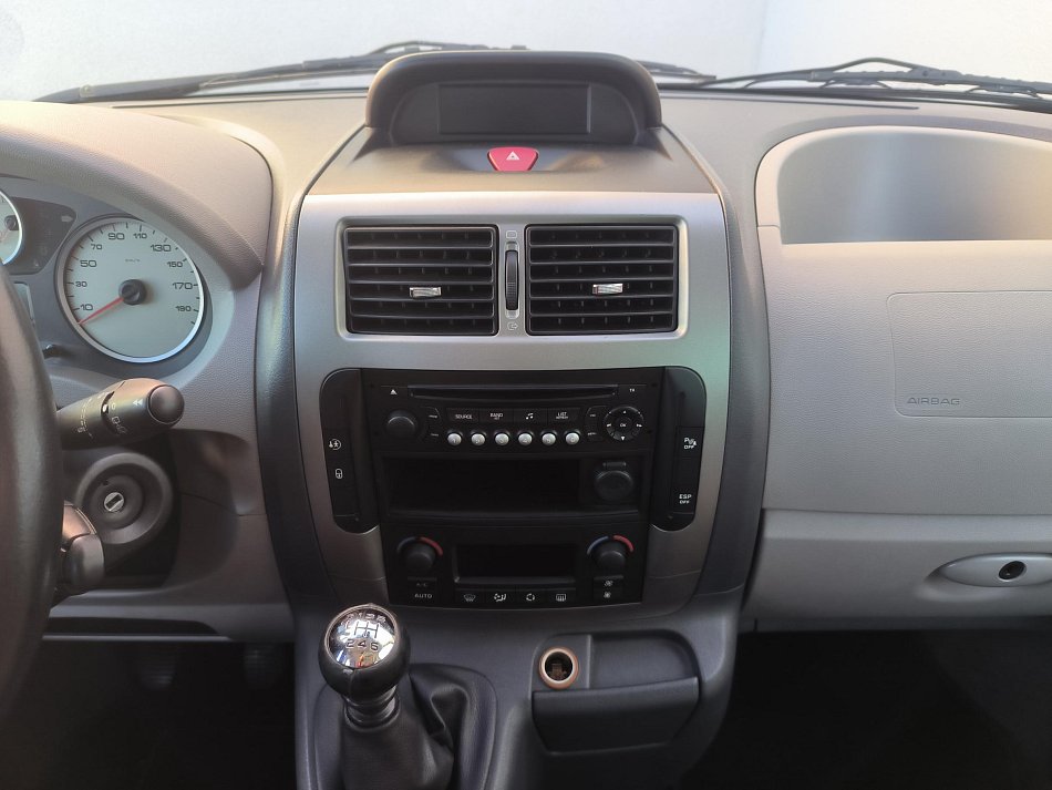 Citroën Jumpy 2.0HDi  L2 8míst