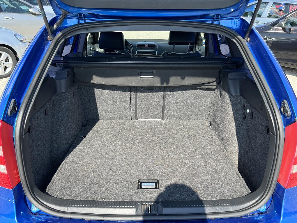 Škoda Octavia II 2.0 i 