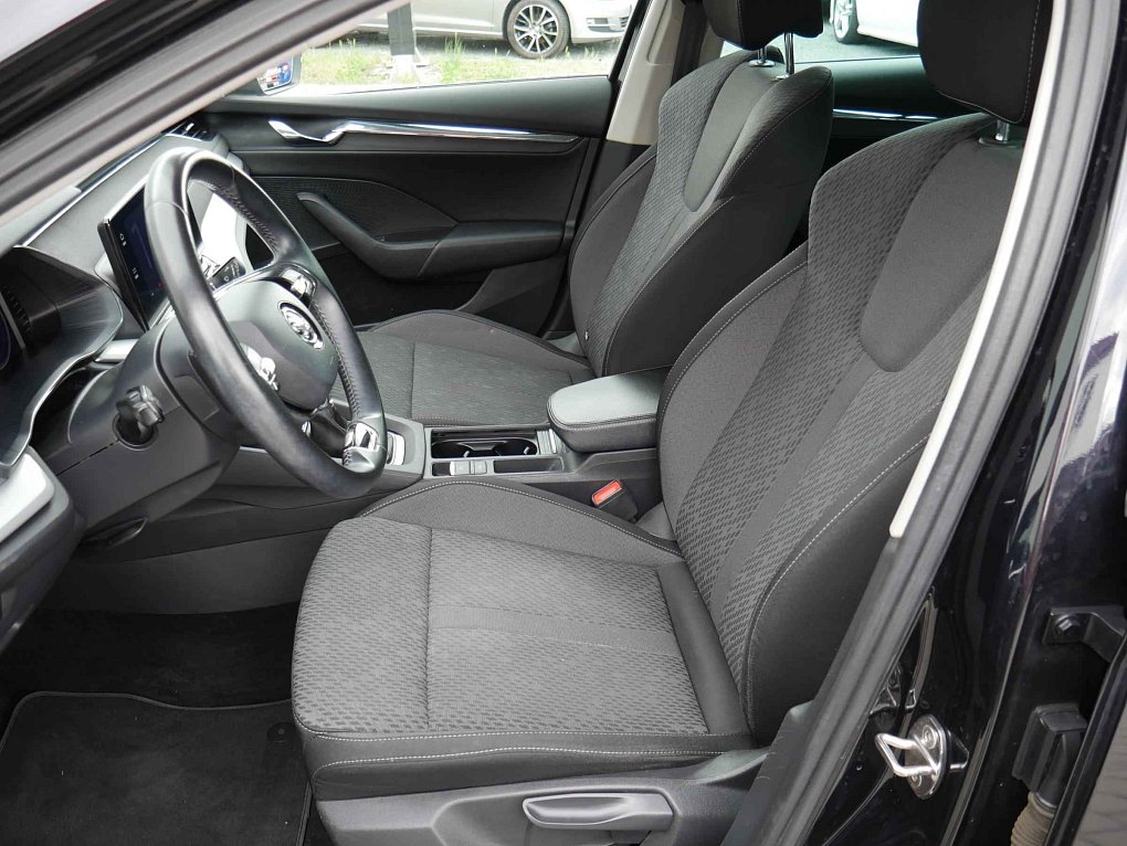 Škoda Octavia IV 1.5 TSi Style