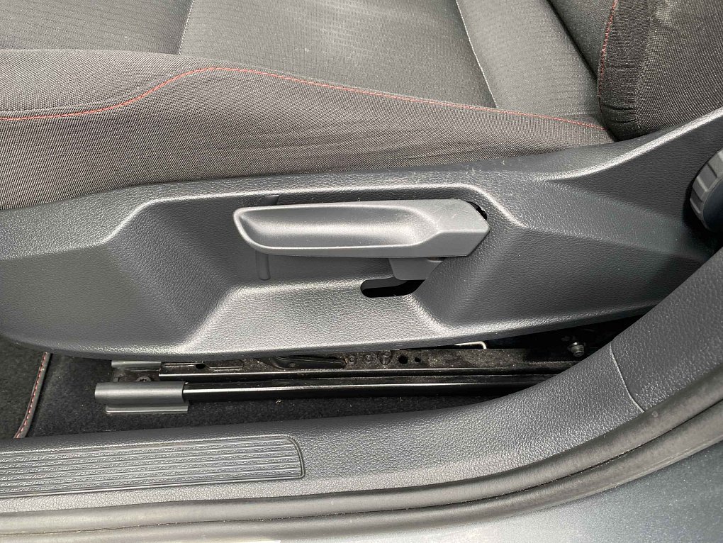 Volkswagen Golf 1.5 TSi Sound