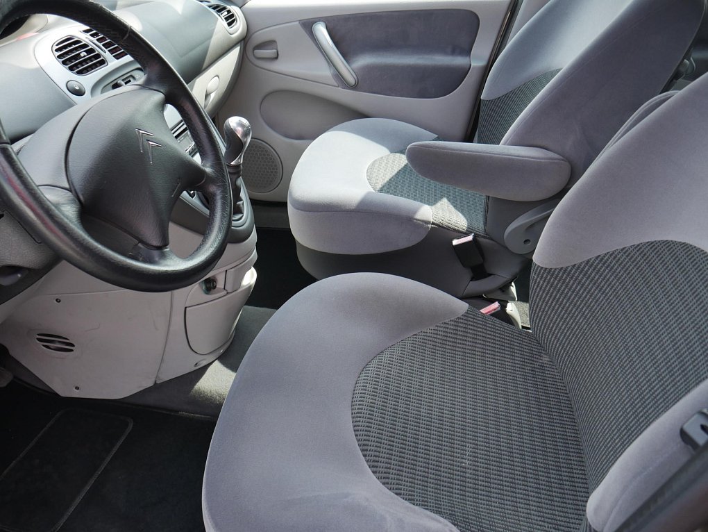 Citroën Xsara Picasso 1.6i 