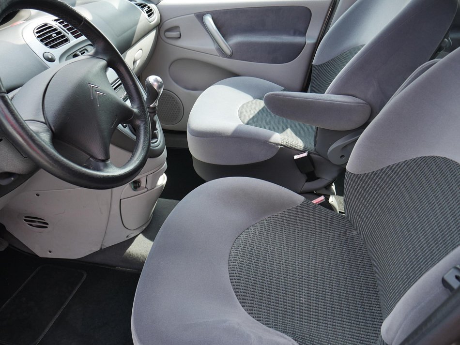 Citroën Xsara Picasso 1.6i 