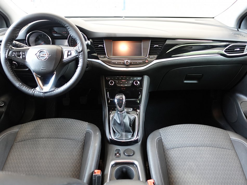 Opel Astra 1.4T 
