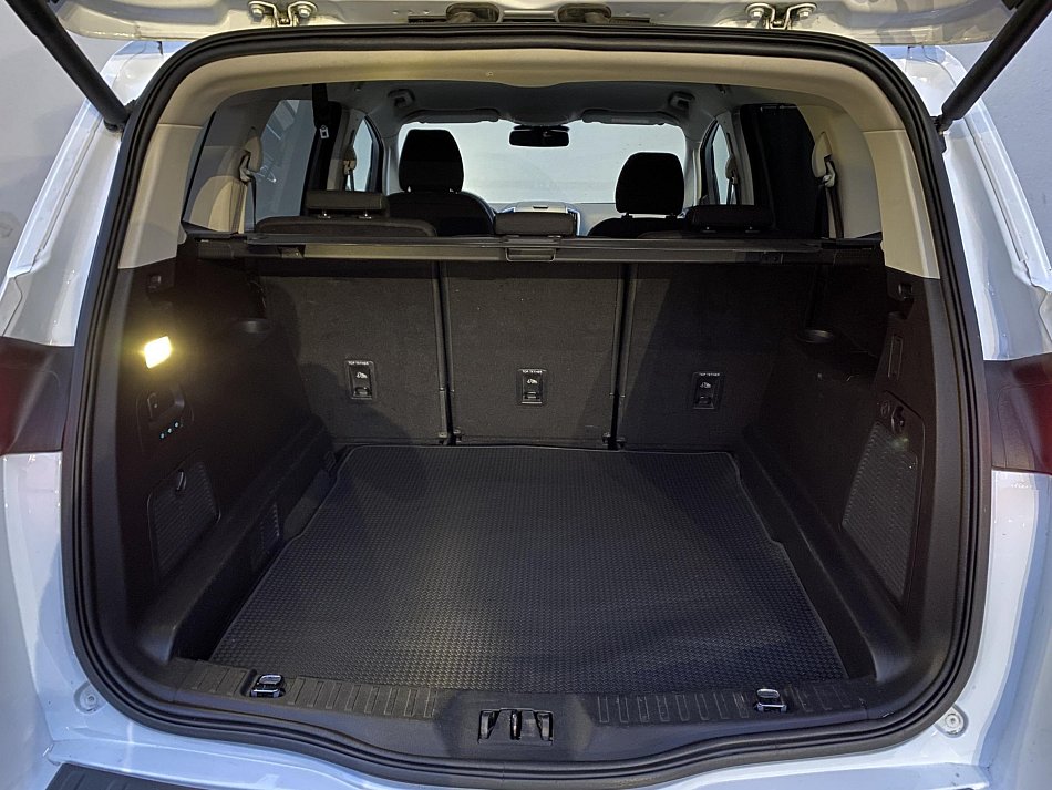 Ford S-MAX 1.5EB Titanium