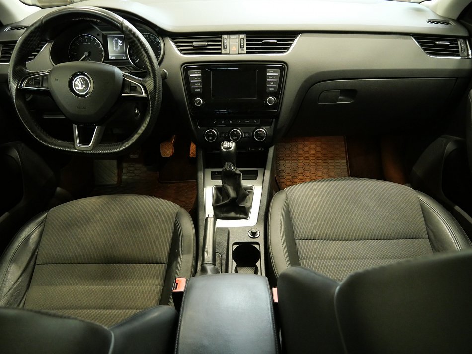 Škoda Octavia III 2.0 TDi Elegance