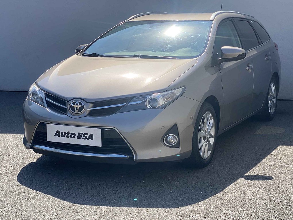Toyota Auris 1.6i Active