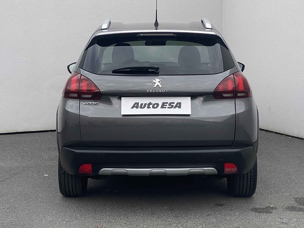 Peugeot 2008 1.2 PT Allure