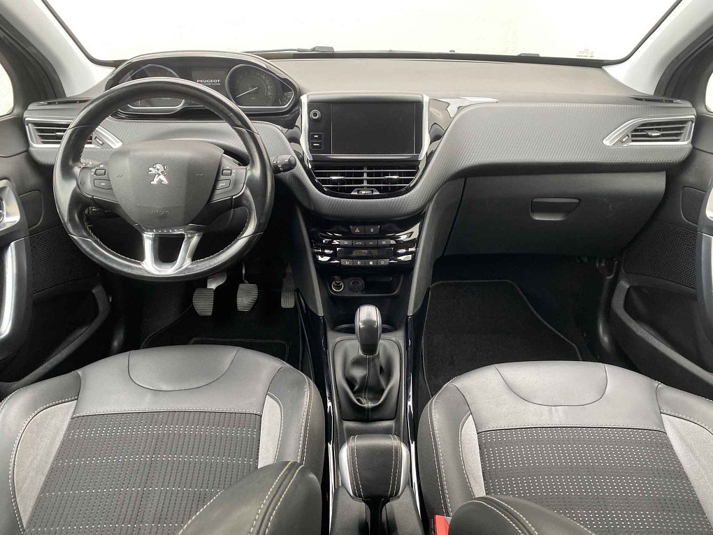Peugeot 2008 1.2 PT Allure