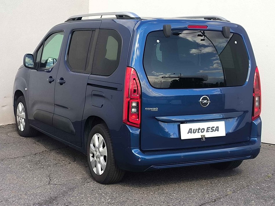 Opel Combo 1.2T 