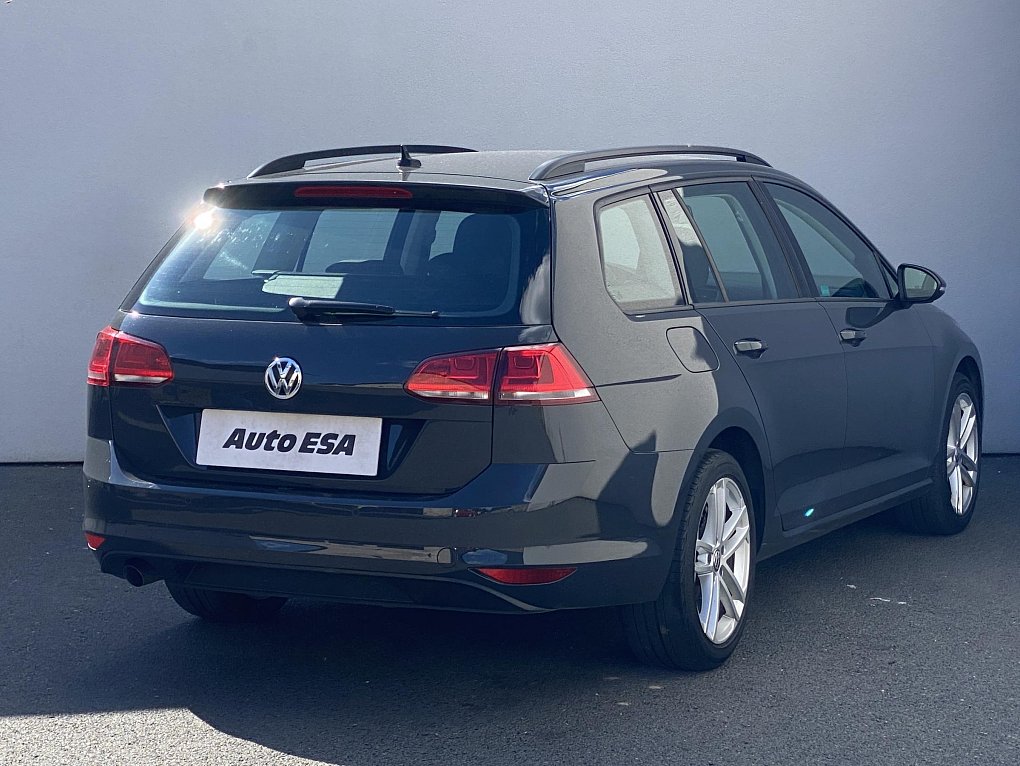 Volkswagen Golf 1.6 TDi 