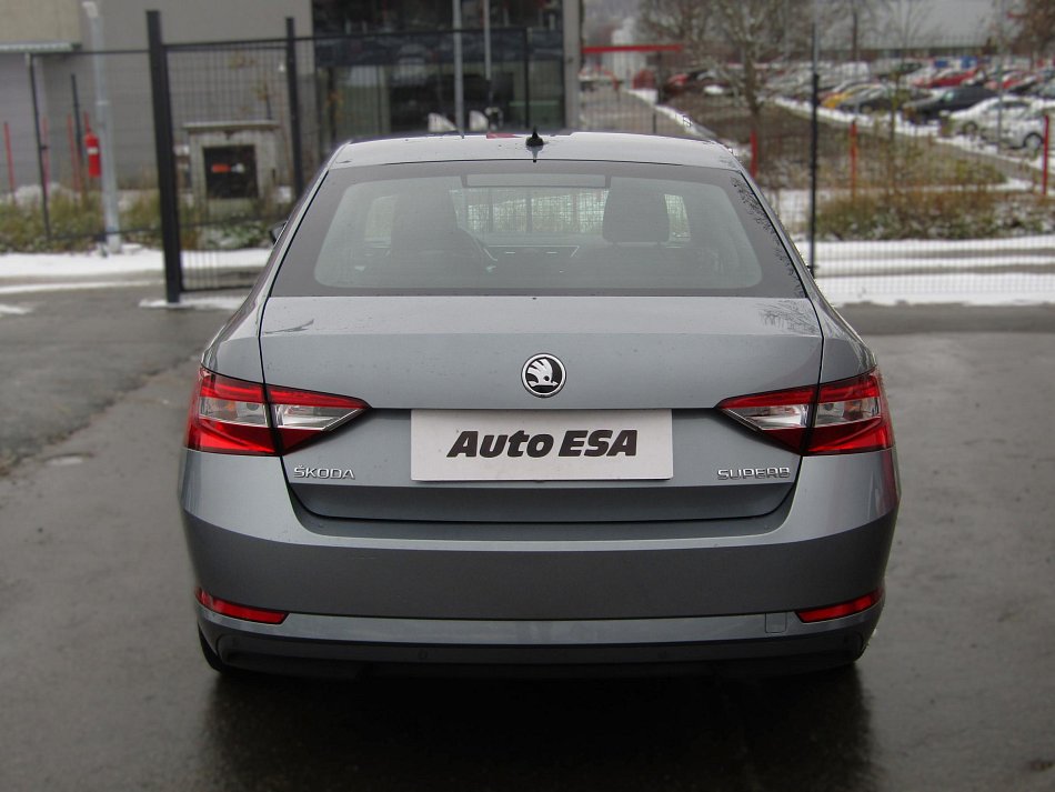 Škoda Superb III 1.4 TSi Ambition