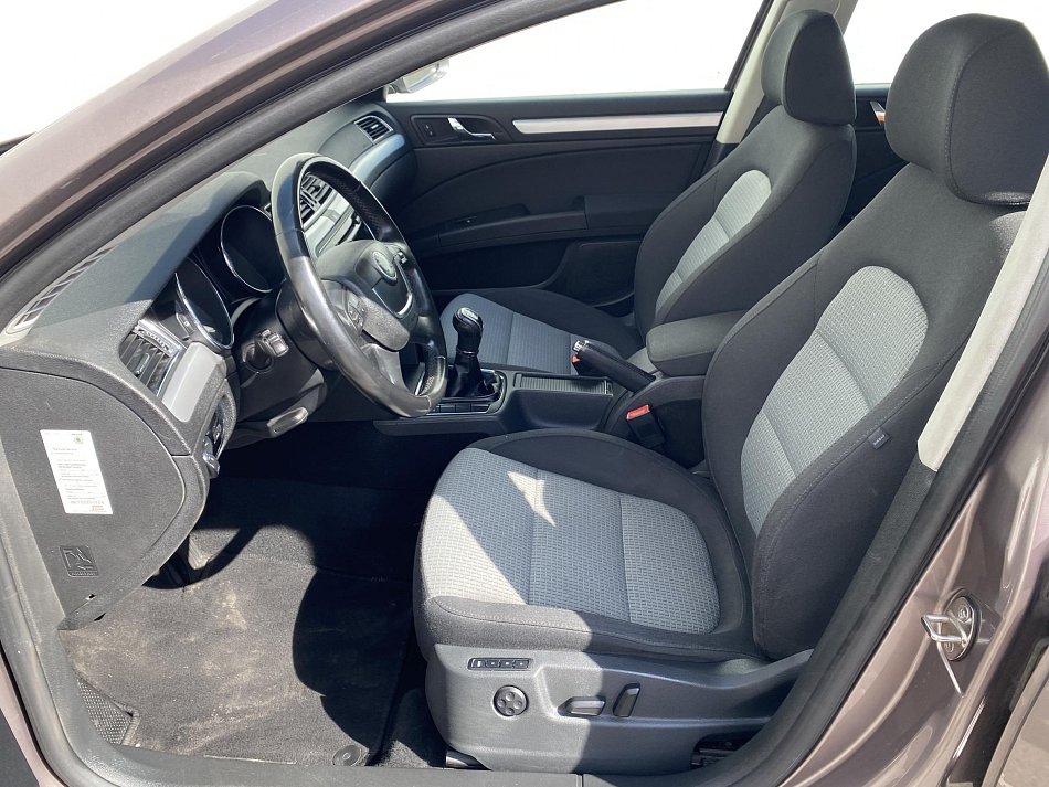 Škoda Superb II 2.0 TDi Ambition
