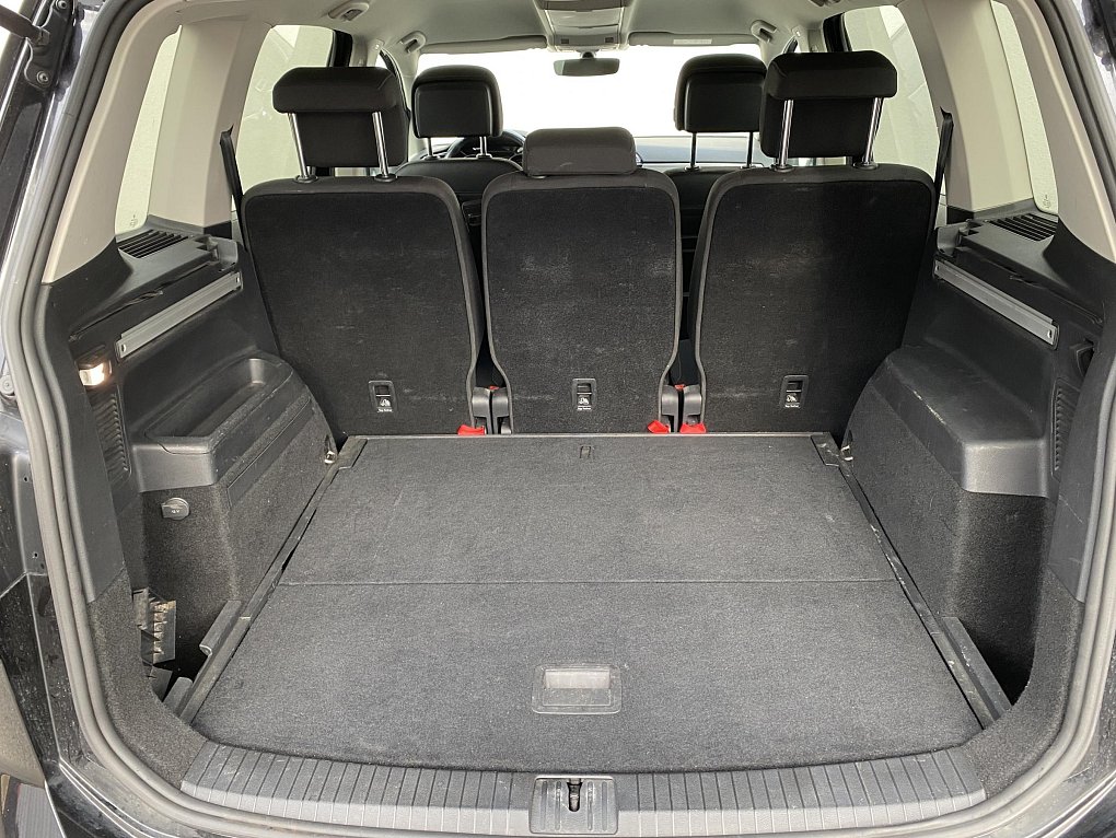 Volkswagen Touran 1.6 TDi 