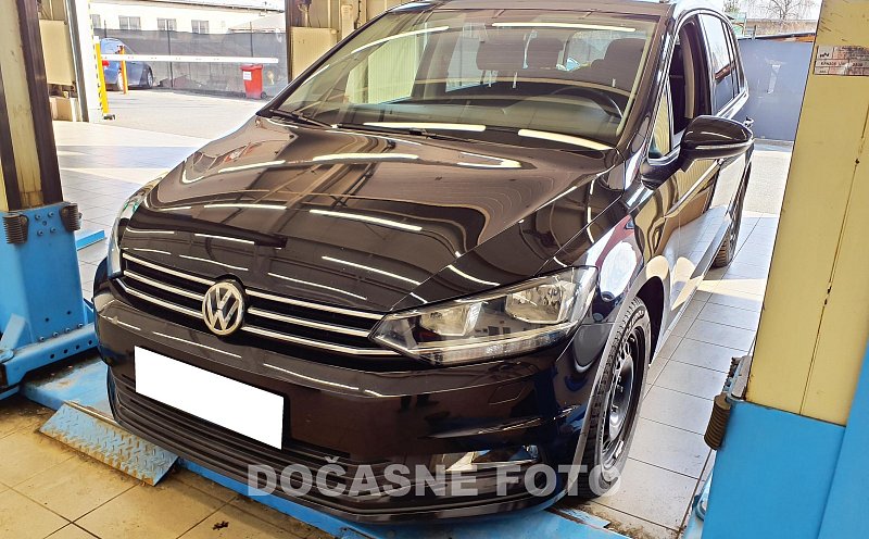 Volkswagen Touran 1.6 TDi 