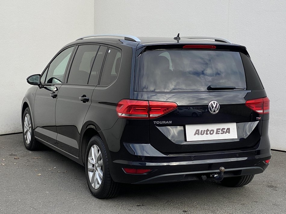 Volkswagen Touran 1.6 TDi 