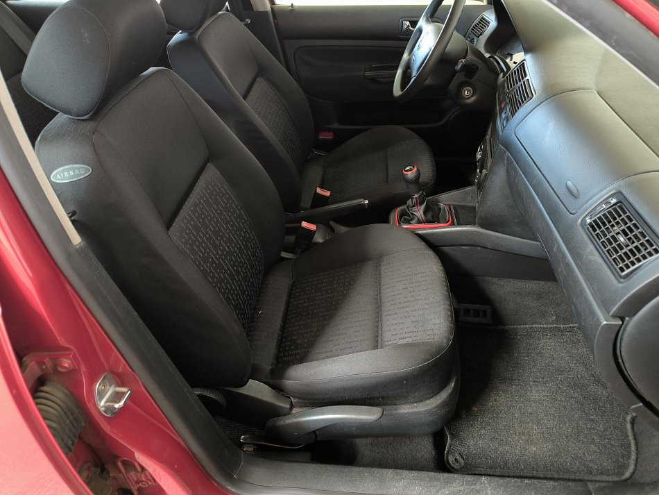 Volkswagen Golf 1.4 i 