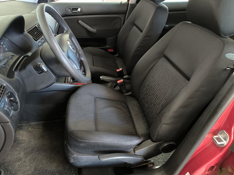 Volkswagen Golf 1.4 i 