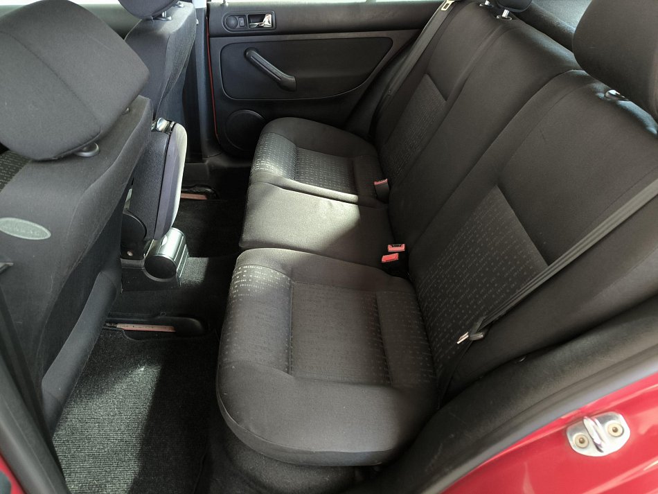 Volkswagen Golf 1.4 i 