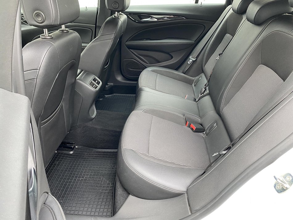 Opel Insignia 2.0 CDTi Elegance