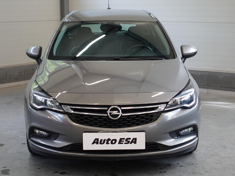 Opel Astra 1.4T 