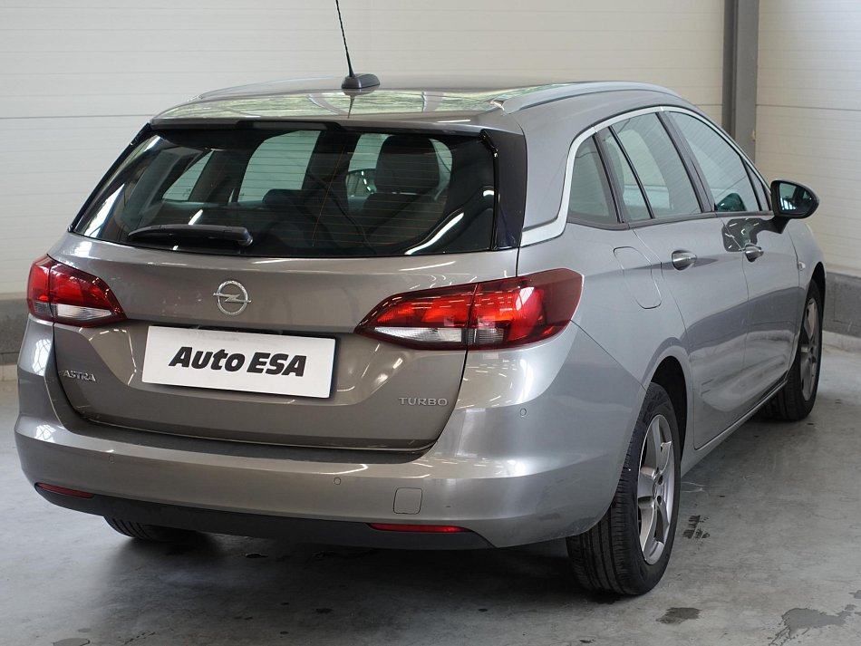 Opel Astra 1.4T 
