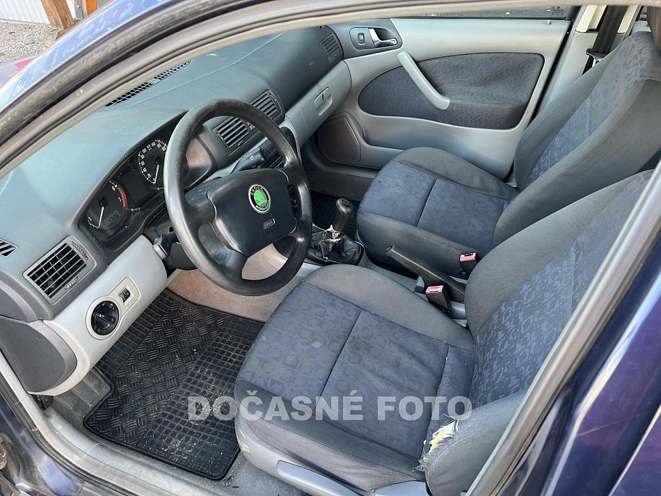 Škoda Octavia 1.6 SR 