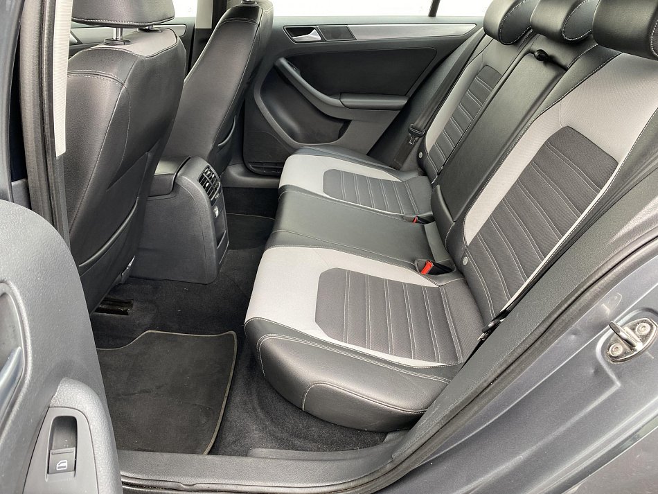 Volkswagen Jetta 1.4 TSI Comfort