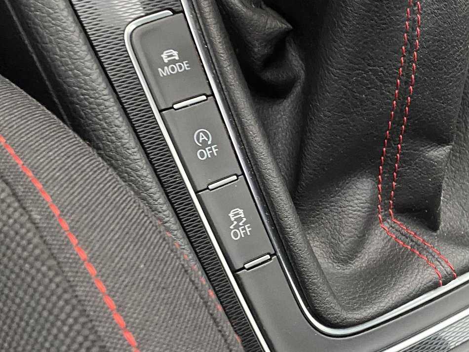 Volkswagen Golf 2.0 TSi GTi