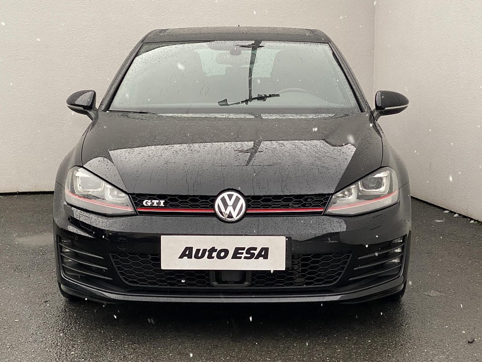 Volkswagen Golf 2.0 TSi GTi