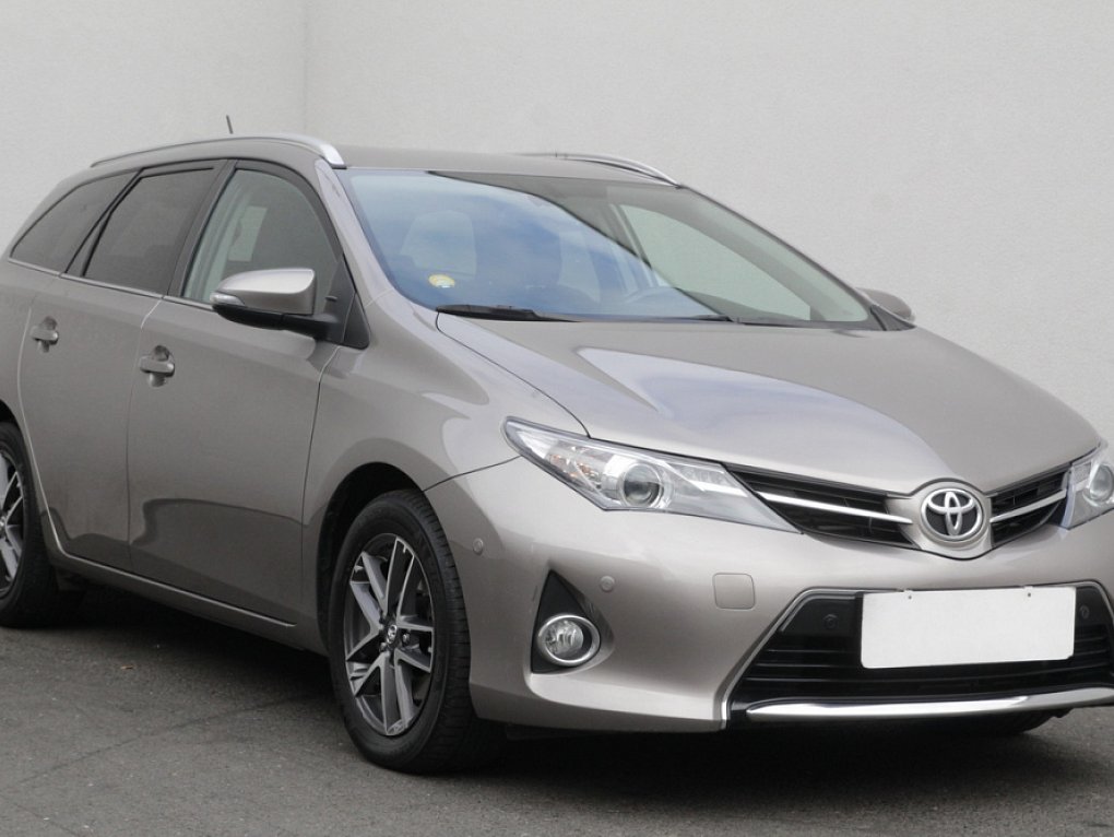 Toyota Auris 1.6i Active
