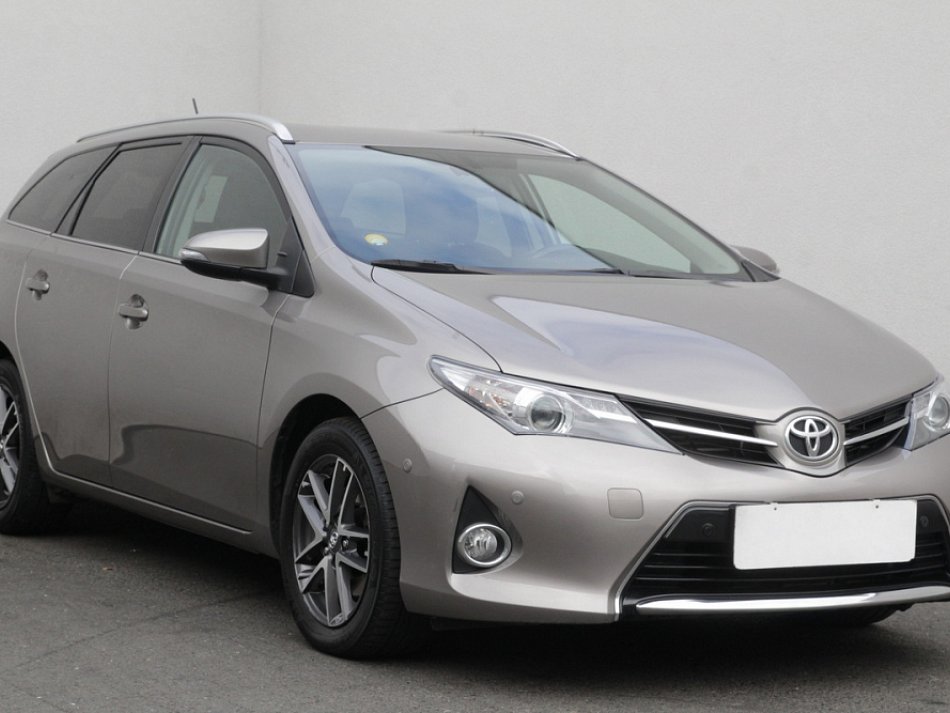 Toyota Auris 1.6i Active