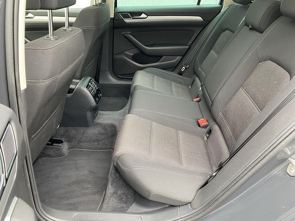 Volkswagen Passat 1.6 TDi Comfortline