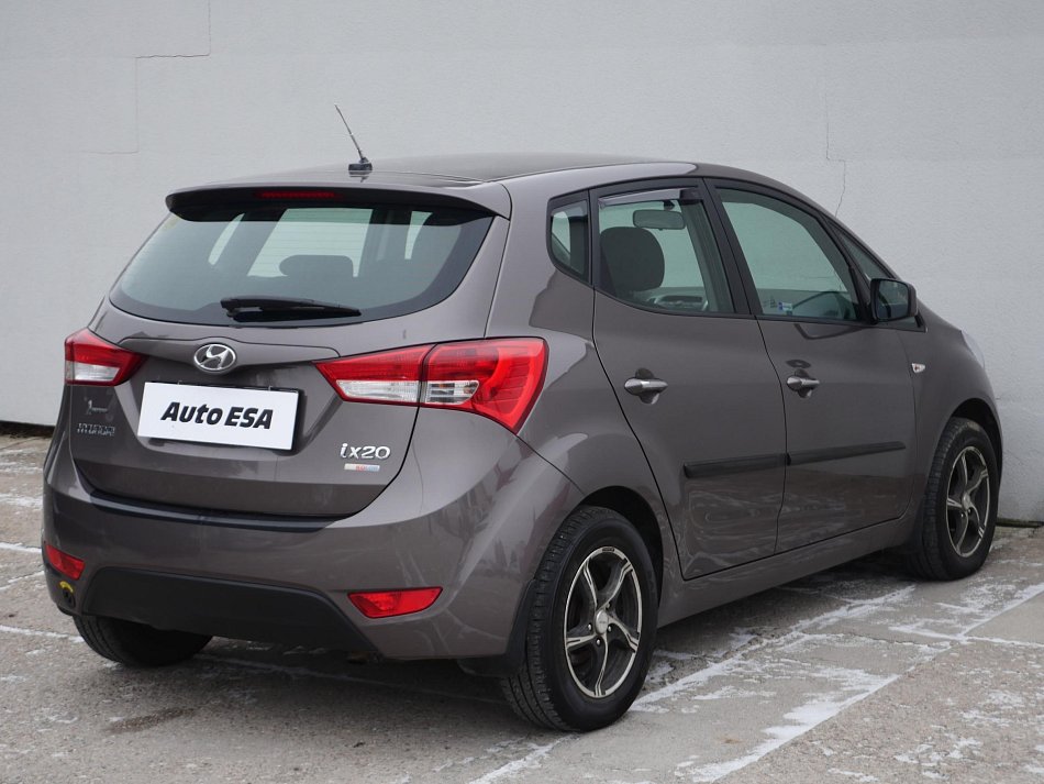 Hyundai Ix20 1.4 i + LPG 