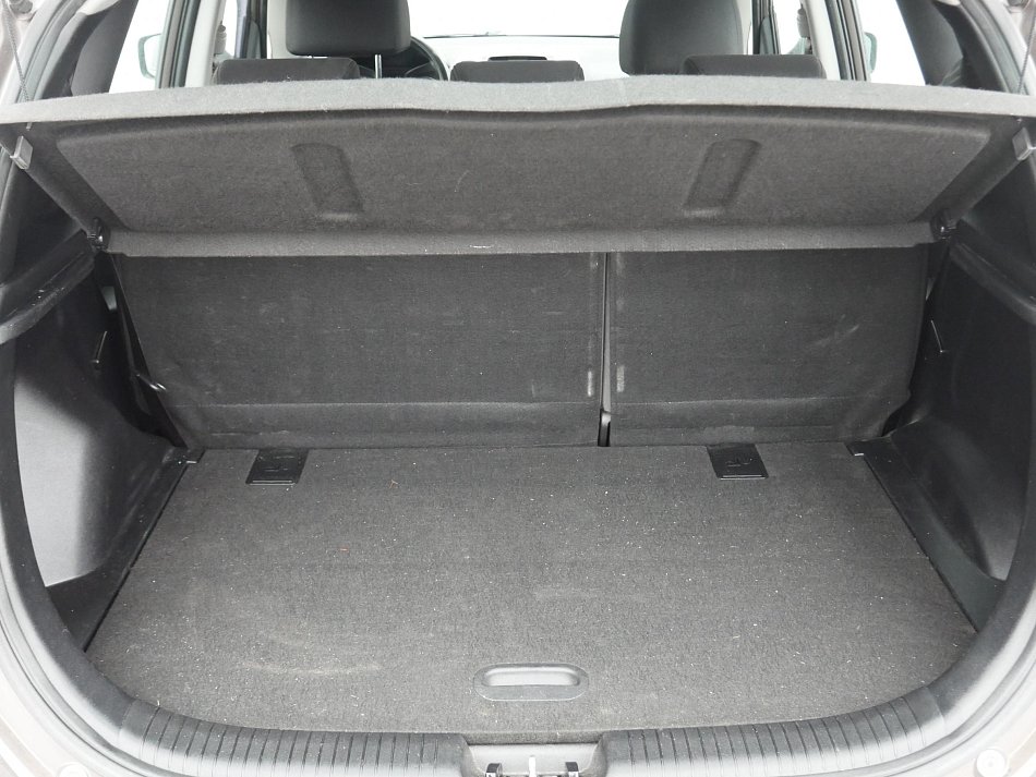 Hyundai Ix20 1.4 i + LPG 