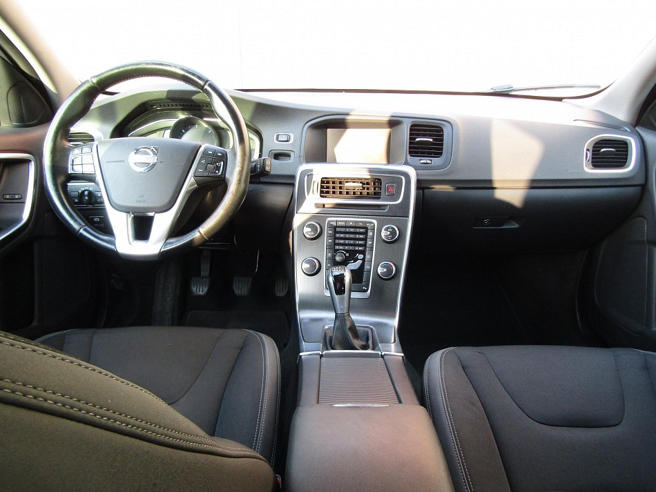 Volvo V60 2.0 D 