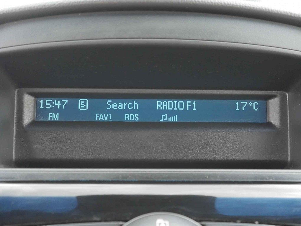 Chevrolet Cruze 1.6 i 