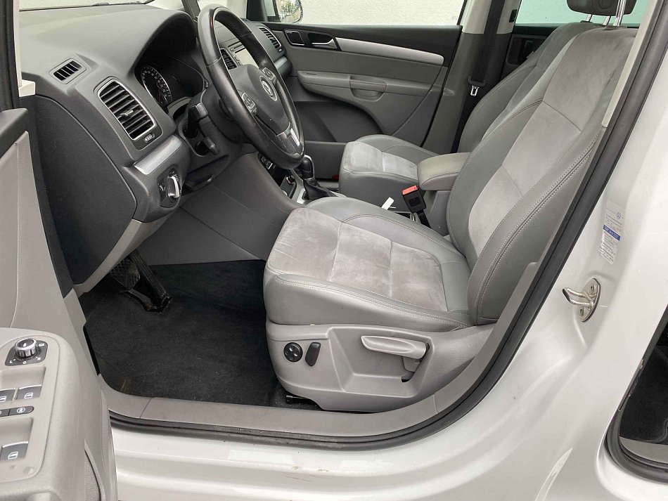 Volkswagen Sharan 2.0 TDi Highline